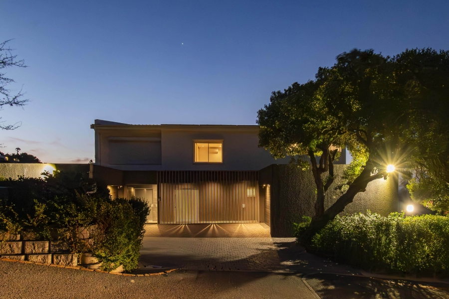 To Let 4 Bedroom Property for Rent in Llandudno Western Cape